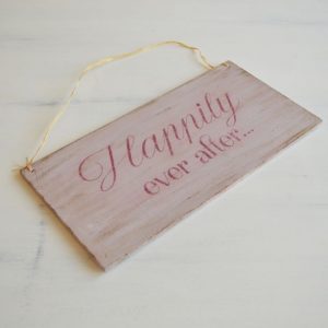 Tablita decorativa pictata manual- Happily ever after..