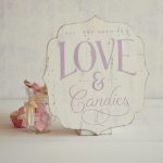 Tabllita decorativa pictata manual-Love & Candies