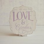 Tabllita decorativa pictata manual-Love & Candies