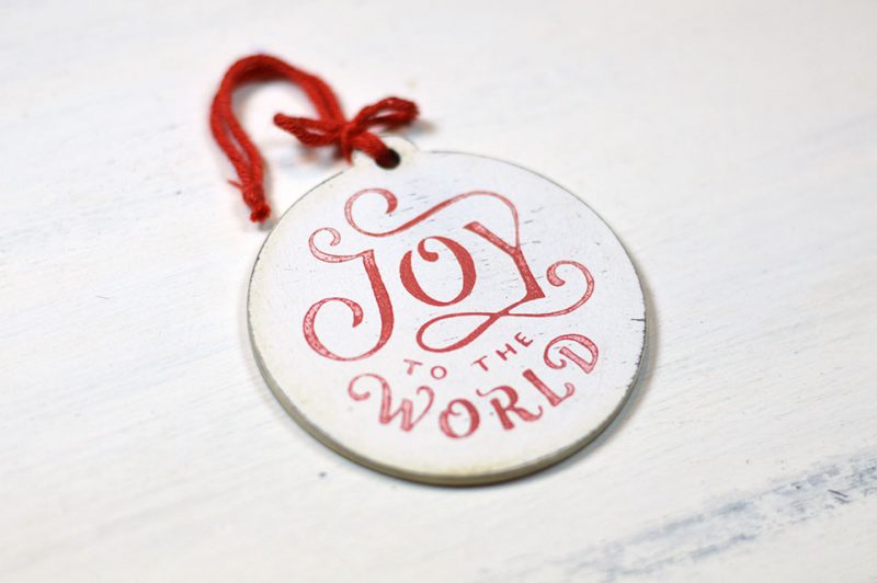 Ornament de brad-Joy to the world