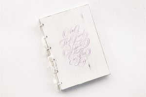 Guestbook personalizat, pictat manual -And they lived happily ever after