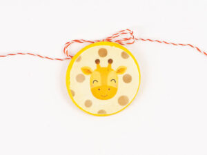 Broțișor – Broșă Mărțișor – Girafa zâmbitoare