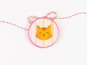 Broțișor – Broșă Mărțișor – Pisicuța jucăușă